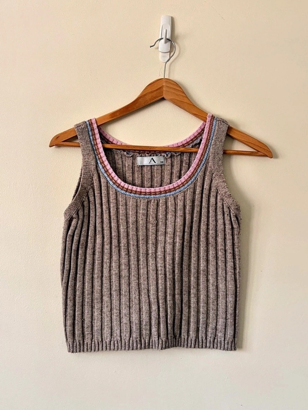 AZ Tan Ribbed Knit Scoop Neck Tank Size Small Medium